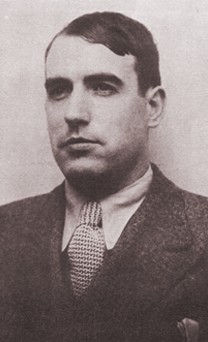 Ramiro Ledesma Ramos en 1935, tras las escisión jonsista del partido de Primo de Rivera. 
